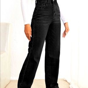 American Eagle “mom jeans”